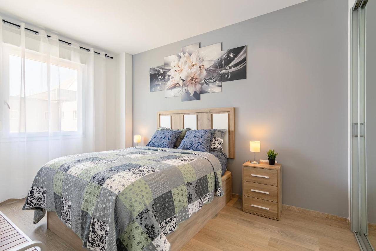 Apartment With Free Parking And Pool ボルムホス エクステリア 写真
