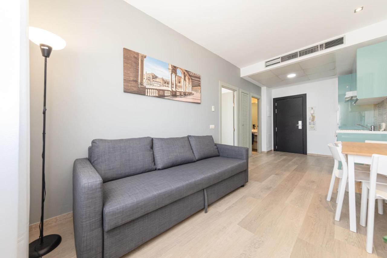 Apartment With Free Parking And Pool ボルムホス エクステリア 写真