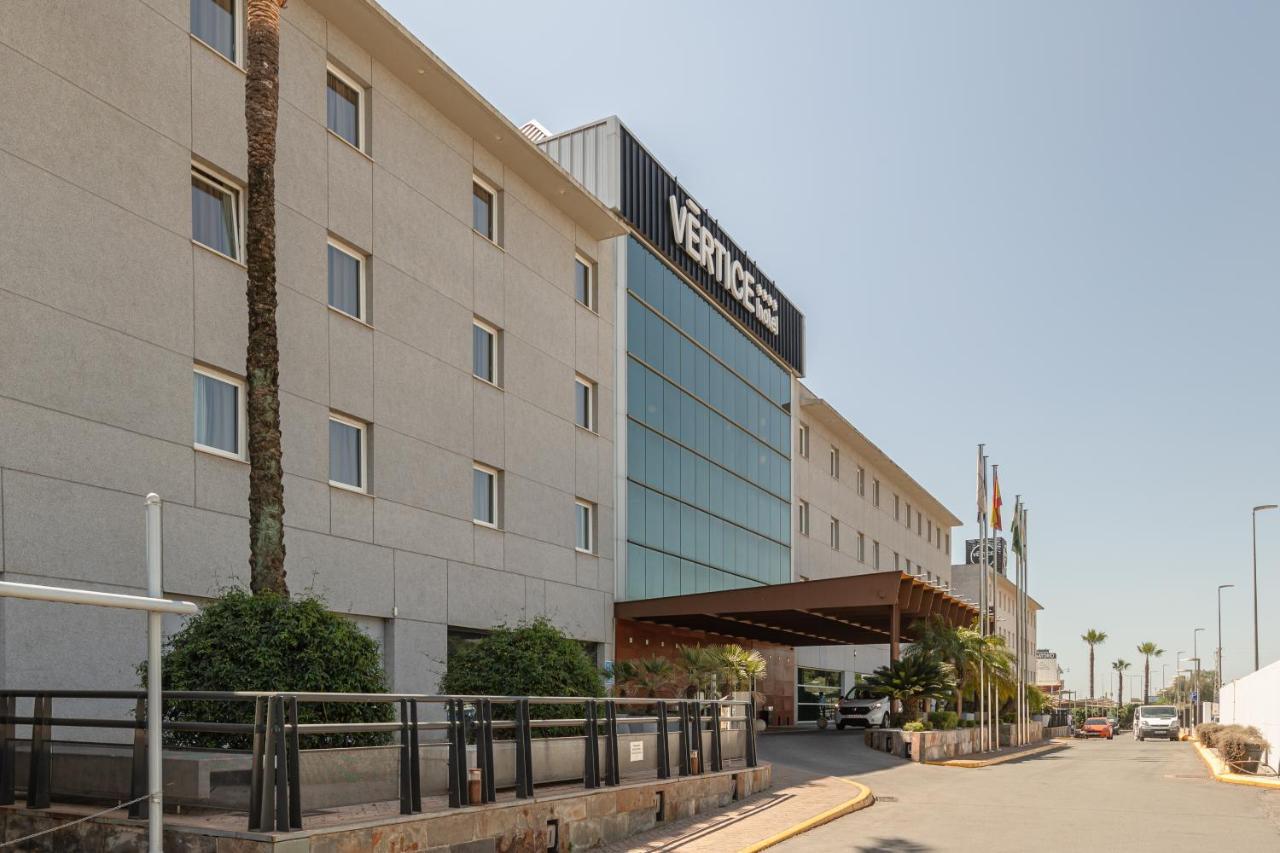 Apartment With Free Parking And Pool ボルムホス エクステリア 写真