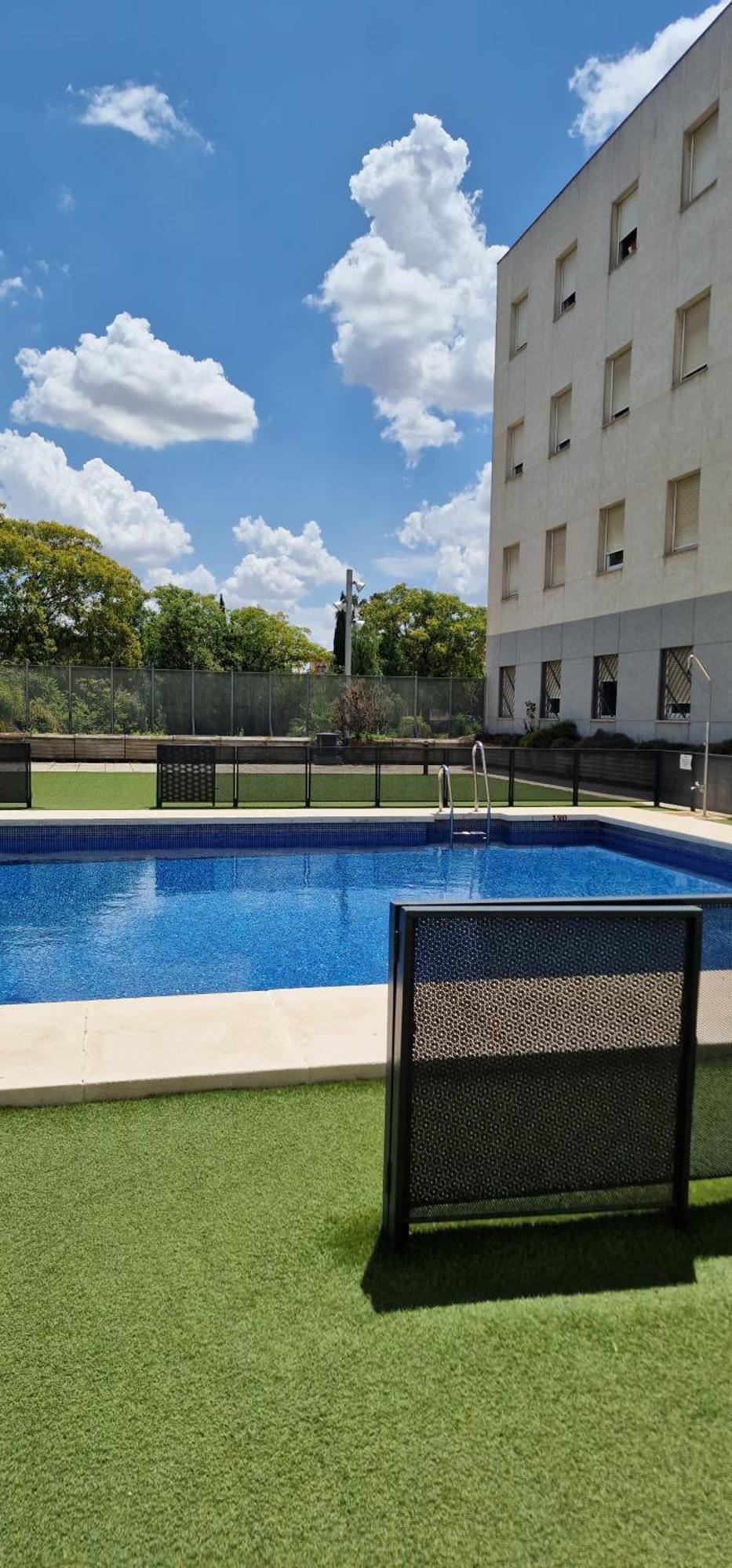 Apartment With Free Parking And Pool ボルムホス エクステリア 写真
